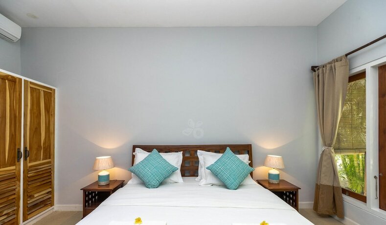 Imagen general del Hotel Bale Sampan Bungalows. Foto 8