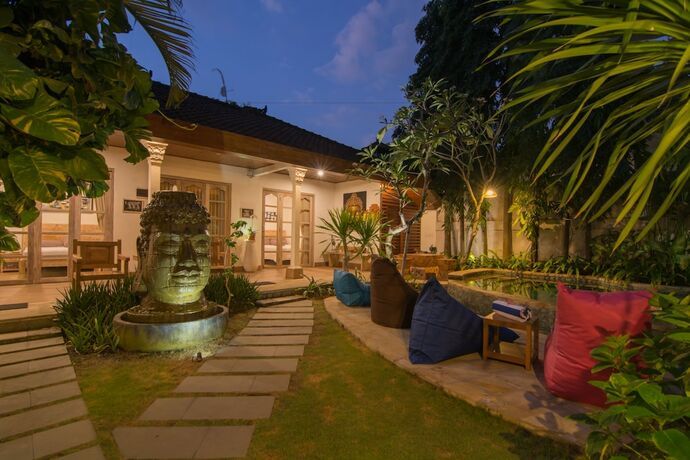 Imagen general del Hotel Bale Seminyak. Foto 12