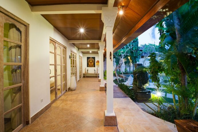 Imagen general del Hotel Bale Seminyak. Foto 14