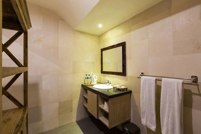 Imagen de la habitación del Hotel Bale Seminyak. Foto 17