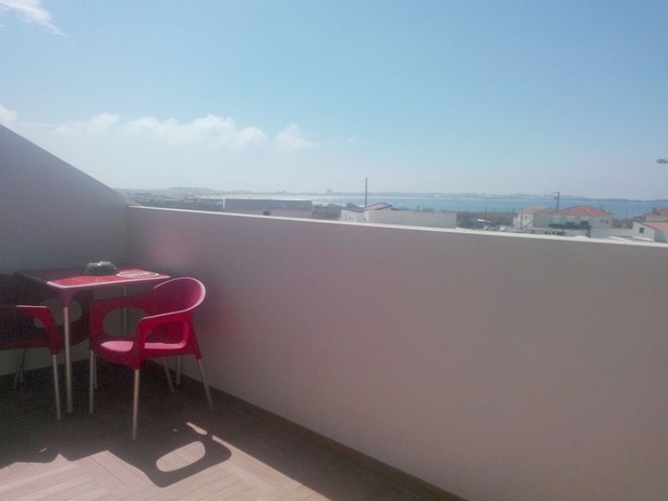 Imagen de la habitación del Hotel Baleal Spot. Foto 17