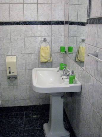 Imagen de la habitación del Hotel Baleares. Foto 7