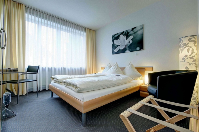 Imagen de la habitación del Hotel Balegra City Basel Contactless Self Check-in. Foto 8