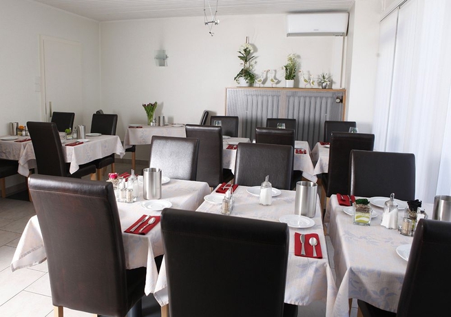 Imagen del bar/restaurante del Hotel Balegra City Basel Contactless Self Check-in. Foto 2