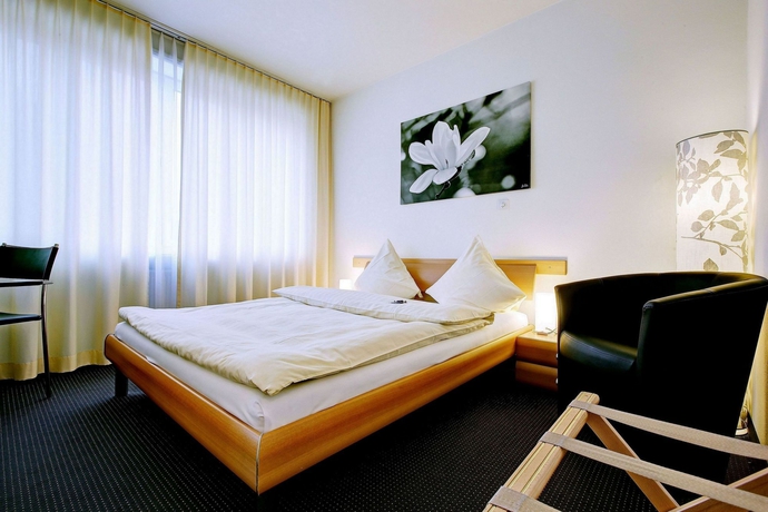 Imagen de la habitación del Hotel Balegra City Basel Contactless Self Check-in. Foto 9