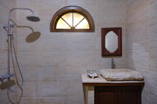 Imagen de la habitación del Hotel Balemong Resort. Foto 8