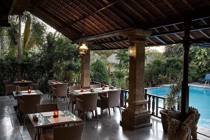 Imagen del bar/restaurante del Hotel Bali Agung Village - Chse Certified. Foto 2