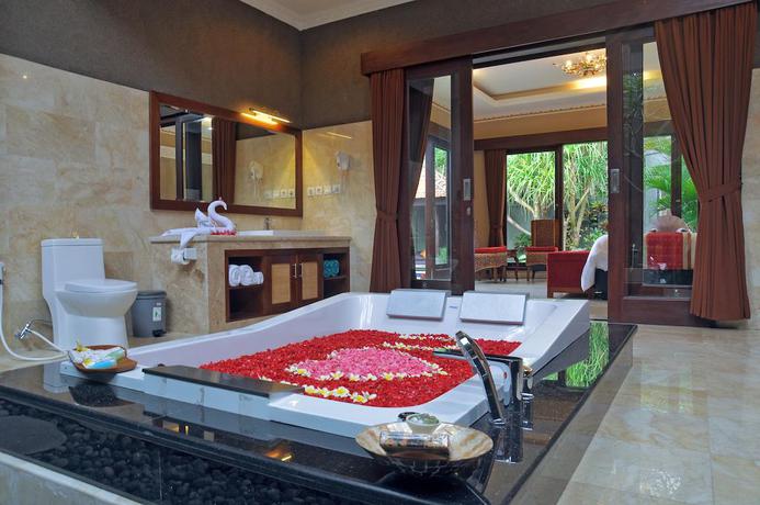 Imagen de la habitación del Hotel Bali Aroma Exclusive Villas. Foto 8