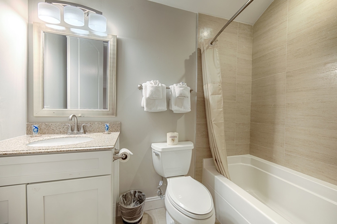 Imagen de la habitación del Hotel Bali Bay Resort. Foto 11