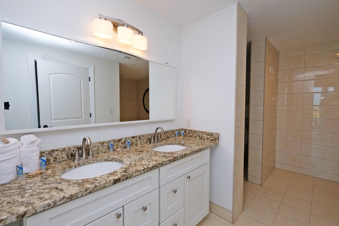 Imagen de la habitación del Hotel Bali Bay Resort. Foto 12