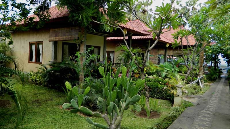 Imagen de los exteriores del Hotel Bali Bhuana Beach Cottage. Foto 7