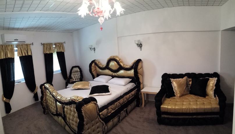 Imagen de la habitación del Hotel Bali Colosseum. Foto 3