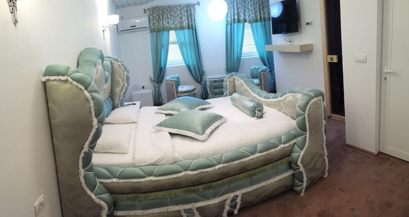 Imagen de la habitación del Hotel Bali Colosseum. Foto 6