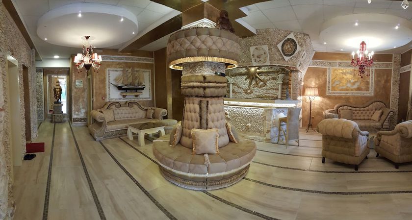 Imagen de los interiores del Hotel Bali Colosseum. Foto 18