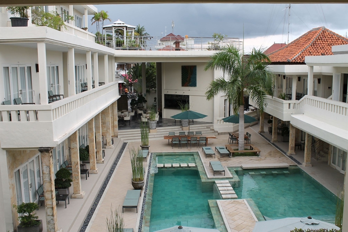Imagen general del Hotel Bali Court and Apartments. Foto 1
