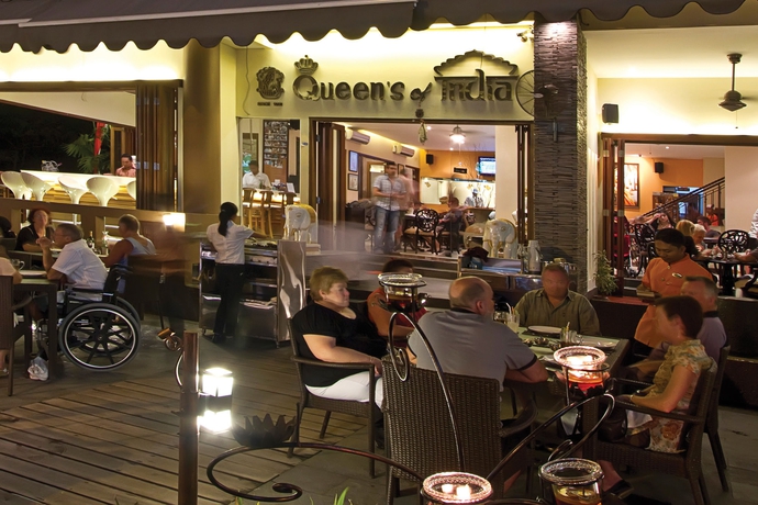 Imagen del bar/restaurante del Hotel Bali Dynasty Resort. Foto 3