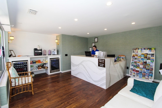 Imagen de los interiores del Hotel Bali Hai Beachfront Resort and Spa. Foto 18