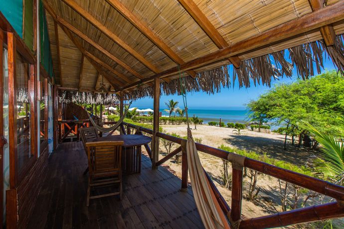 Imagen de la habitación del Hotel Bali Hai Bungalows. Foto 2