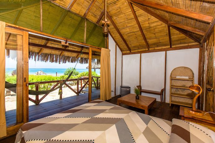 Imagen de la habitación del Hotel Bali Hai Bungalows. Foto 5