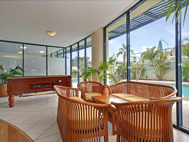 Imagen de los interiores del Hotel Bali In Broughton. Foto 19