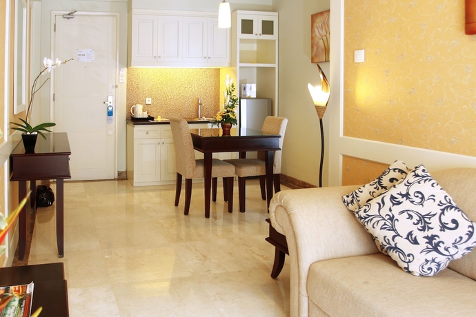 Imagen de la habitación del Hotel Bali Kuta Resort. Foto 6