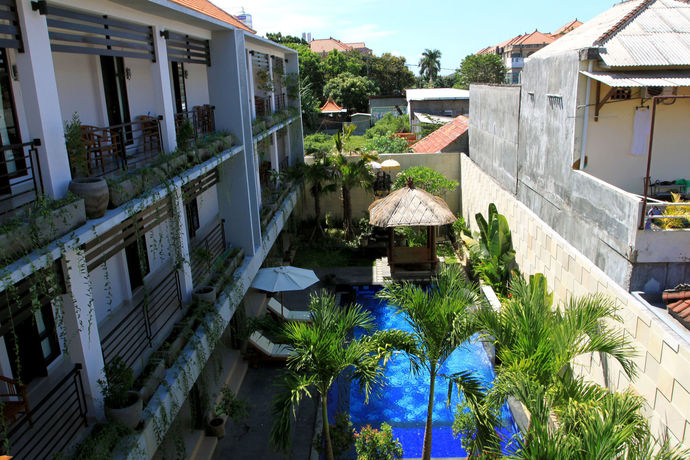 Imagen de la piscina del Hotel Bali Lodge. Foto 14