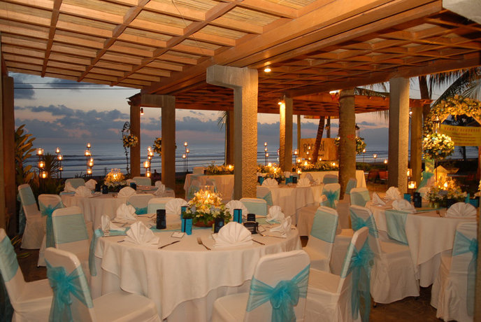 Imagen de los interiores del Hotel Bali Mandira Beach Resort and Spa. Foto 10