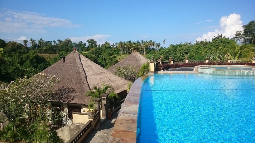 Imagen de la piscina del Hotel Bali Masari Villas and Spa Ubud. Foto 7