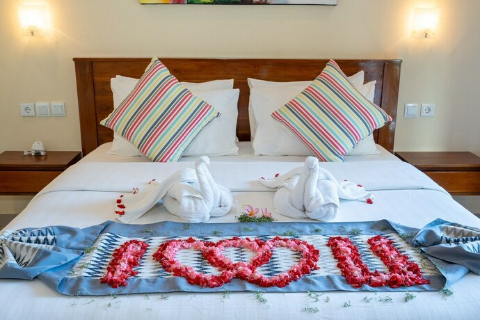 Imagen de la habitación del Hotel Bali Nusa Cottage. Foto 18