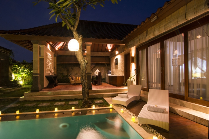 Imagen de la piscina del Hotel Bali Prime Villas. Foto 14