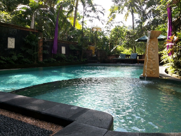 Imagen de los exteriores del Hotel Bali Putra Villa. Foto 14