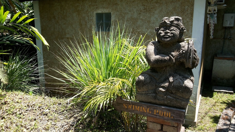 Imagen de los exteriores del Hotel Bali Putra Villa. Foto 15