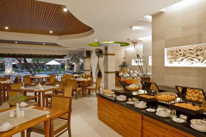 Imagen del bar/restaurante del Hotel Bali Rani. Foto 9