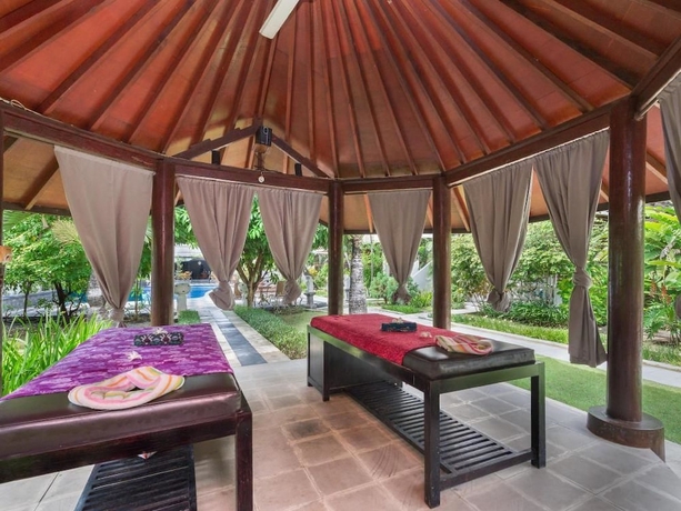 Imagen de la piscina del Hotel Bali Reski. Foto 19