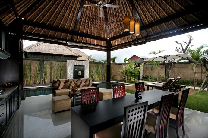 Imagen de la habitación del Hotel Bali Rich Seminyak Villas. Foto 6