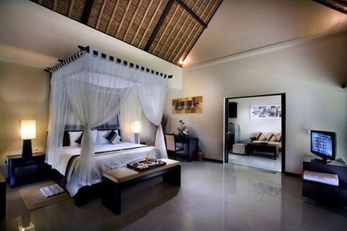 Imagen de la habitación del Hotel Bali Rich Seminyak Villas. Foto 8