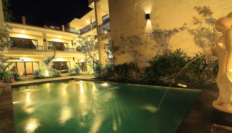 Imagen de la piscina del Hotel Balian Paradise Resort. Foto 16