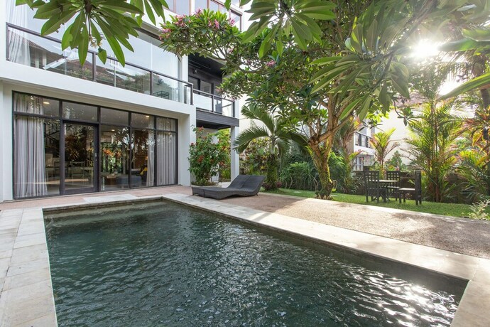 Imagen de la habitación del Hotel Balian Surf Villas. Foto 32