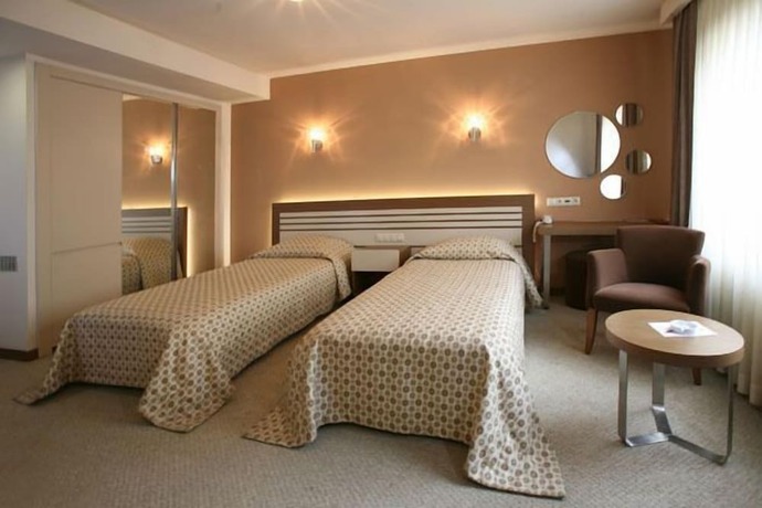Imagen de la habitación del Hotel Baliktasi City. Foto 6