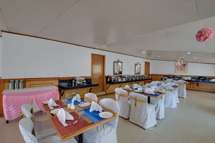 Imagen de los interiores del Hotel Baljees Regency. Foto 17