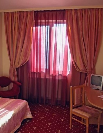 Imagen de la habitación del Hotel Balkan, Gabrovo Ciudad. Foto 7