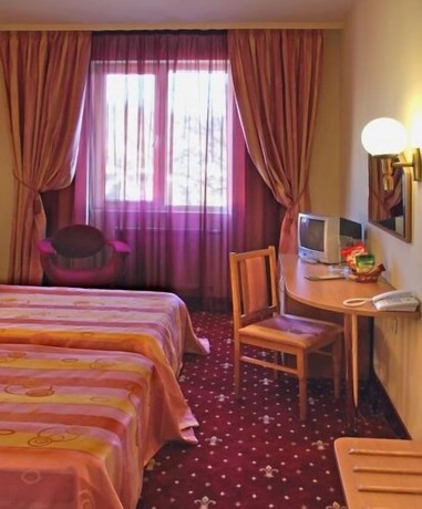 Imagen de la habitación del Hotel Balkan, Gabrovo Ciudad. Foto 15