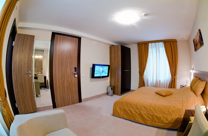 Imagen de la habitación del Hotel Balkan, Stari Grad. Foto 6