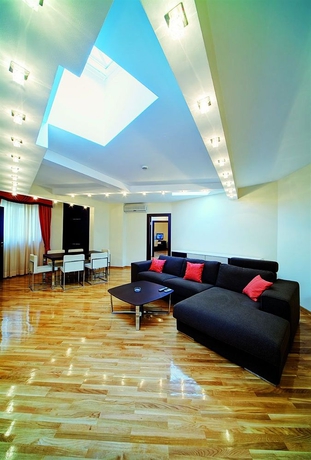 Imagen de los interiores del Hotel Balkan, Stari Grad. Foto 10