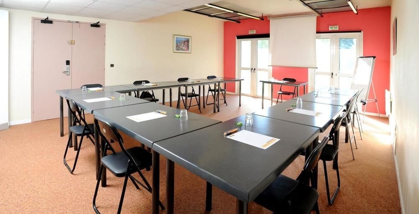 Imagen de los interiores del Hotel Balladins Aulnay Garonor. Foto 12