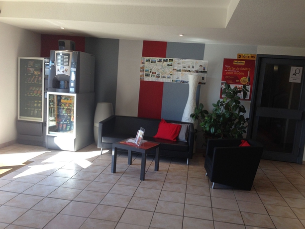 Imagen de los interiores del Hotel Balladins Sarcelles. Foto 13
