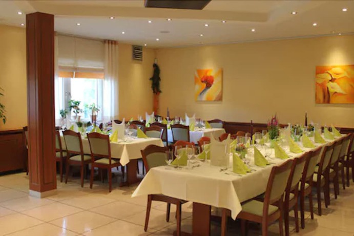 Imagen del bar/restaurante del Hotel Ballands And Restaurant. Foto 4