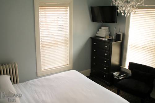 Imagen de la habitación del Hotel Ballard Inn. Foto 9