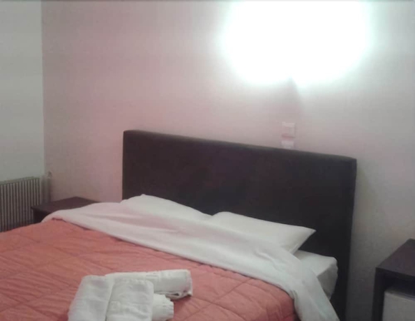 Imagen de la habitación del Hotel Ballas. Foto 5