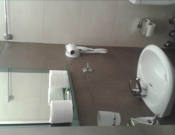 Imagen de la habitación del Hotel Ballas. Foto 13